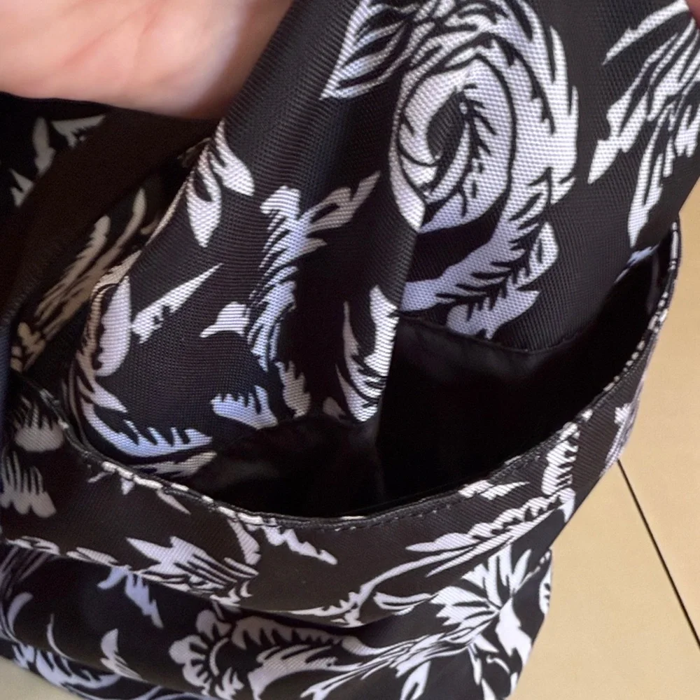 Vera Bradley NWT Reactive Recycled Lighten Up Black and White Tote 19x13x6